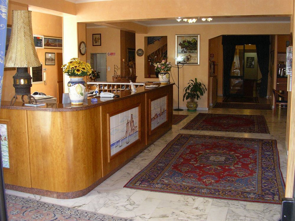 Hotel Malavoglia Aci Castello Exteriér fotografie